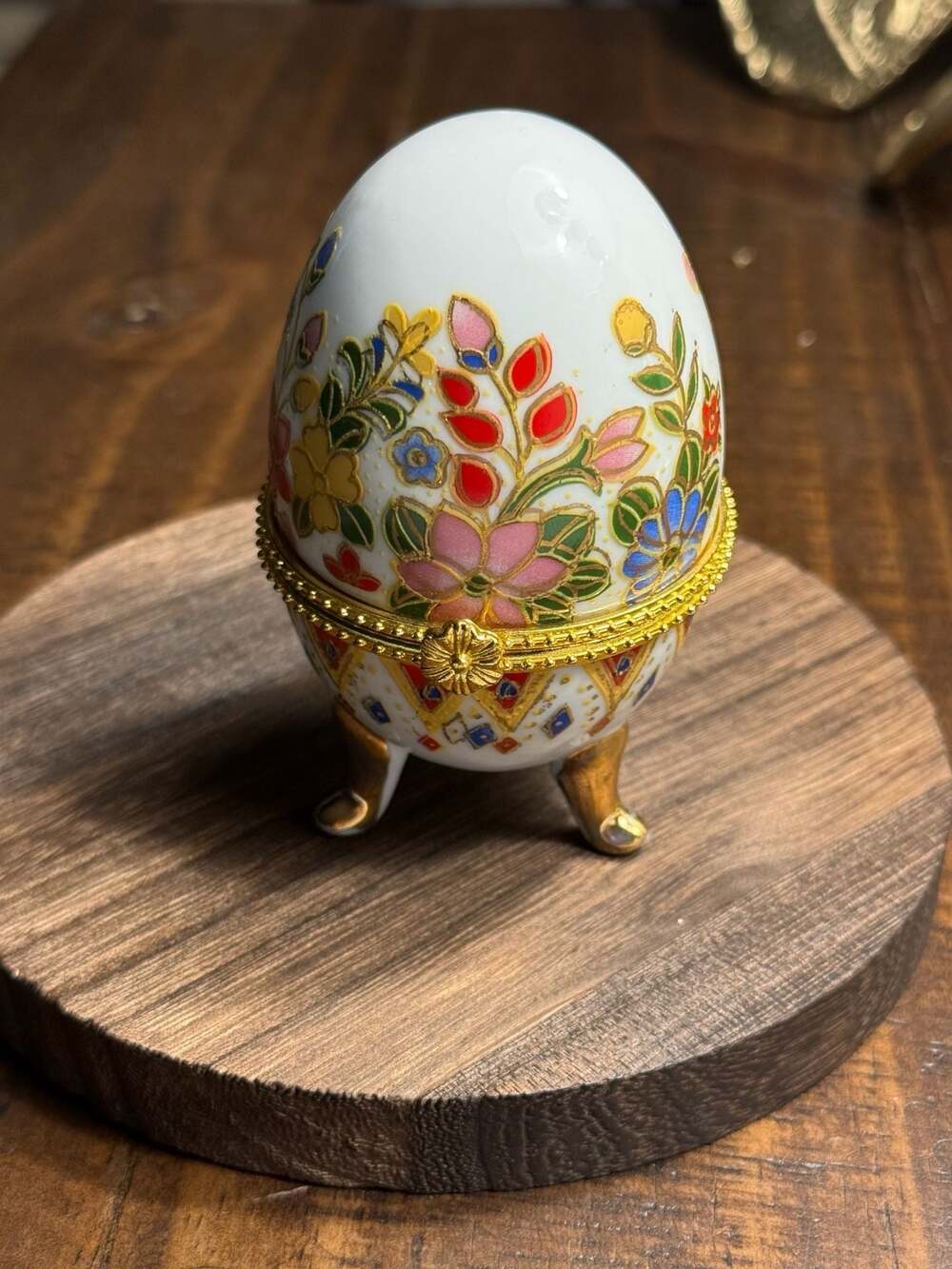VTG Porcelain Egg Shaped Hinged Trinket Box w/Multi-Color Floral Design